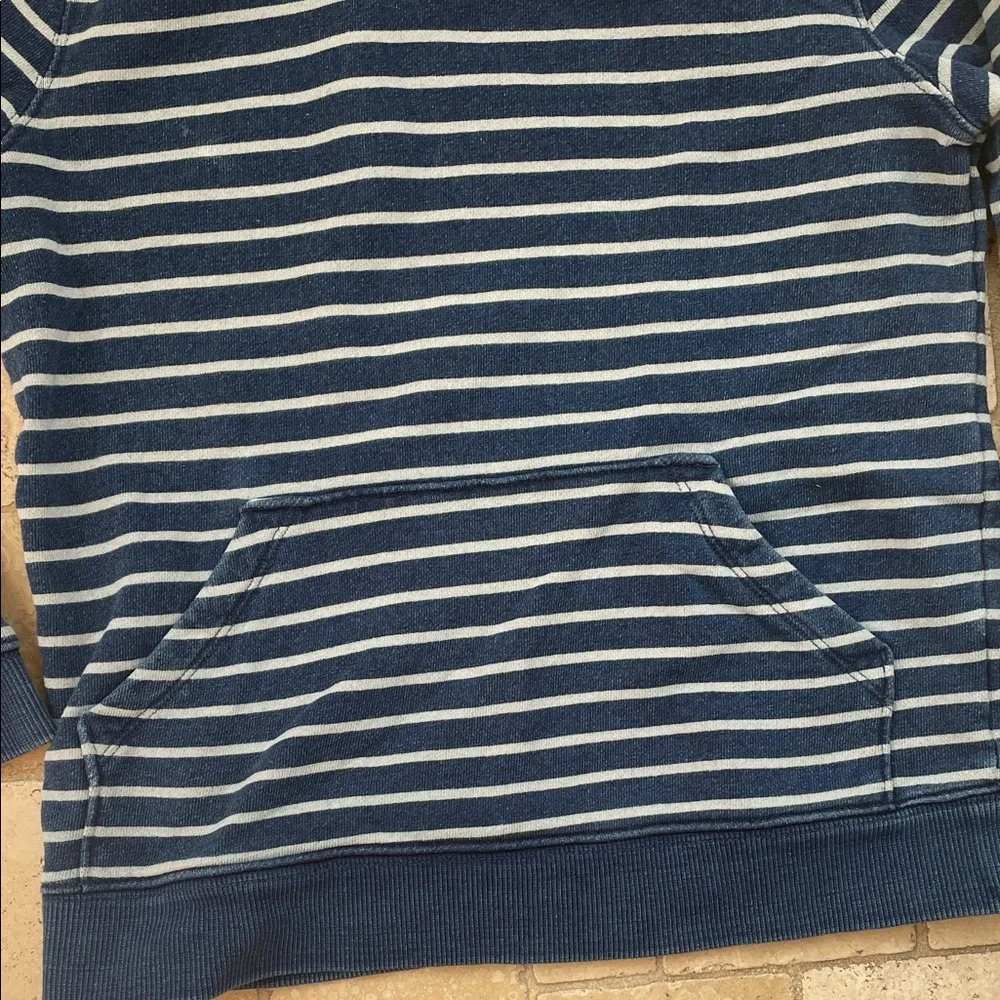 Vineyard Vines Striped Blue Faux Denim (in the hood) Hoodie Pullover Small
